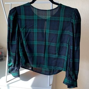 Forever21 Cropped long sleeve